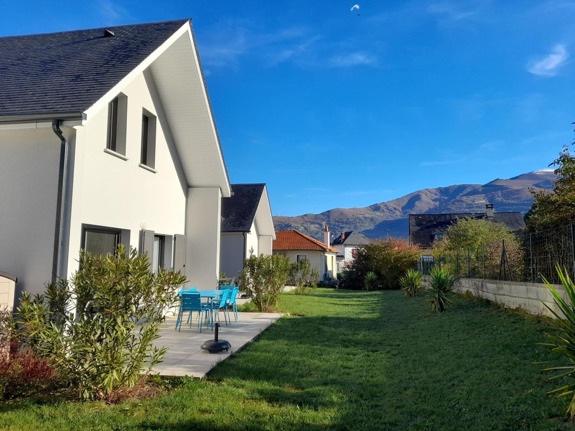 Gite Les Lys Fleurs Des Pyrenees Argeles-Gazost ภายนอก รูปภาพ